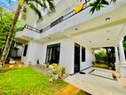 5 Bed Rooms Roof Top With 3 Storied House For Sale In Negombo Area