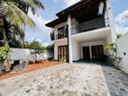 5 Bed With Super House Sale Athurugiriya