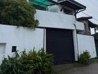 5 Bedroom 3 Bathrooms Two Story House for Rent in Kiribathgoda