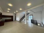 5 Bedroom 3 Storied House for Rent – Mattegoda (Kudamaduwa Rd) (EM1565)