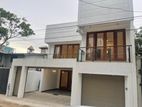 5 Bedroom House For Rent in Colombo - PDH22