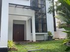 5 Bedroom House for sale in Colombo 08 (EM035AC)