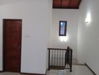 5 Bedroom Luxury House For Sale in Piliyandala - EH208