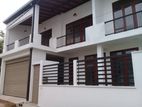 5 Bedroom Luxury House For Sale in Piliyandala - EH208