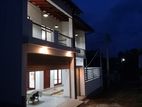 5 Bedroom Luxury House For Sale in Piliyandala - EH208