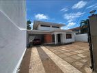 5 Bedroom spacious house for rent in nadimala - dehiwala