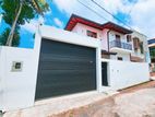 5 Bedrooms House for Sale in Piliyandala