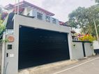 5 Bedrooms - Luxury House For Sale in Kahatuduwa