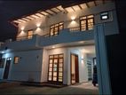 5 Bedrooms / Luxury House in Piliyandala