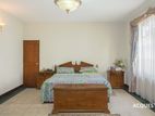 5 BR House for Rent in Colombo 7 - PDH321