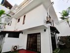 5 BR House for Rent in Colombo 7 - PDH321