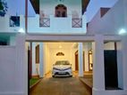 5Bed House for Rent in Thalawathugoda
