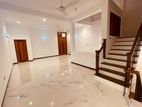 5BHK Three Storey House For Rent In Mount Lavatory