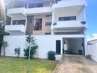 5BR furnished house with large garden aria rent in dehiwala kawdana