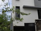 5BR House for Rent in Boralesgamuwa | LKR 350,000/Month (HS4727)