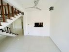 5BR House For Rent In Dehiwala - 3437U