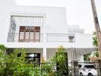 5BR House for Sale in Panadura - EH191