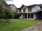 6 Bedroom House for Rent in Makuluwa Galle City