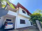 6-Bedroom House for Sale in Galle, Near Unawatuna