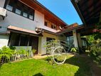 6 Bedroom Land with Old House for Sale - Colombo 7 (EM917)