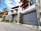 6 Bedroom luxury House for Sale at Nugegoda (EM052AC)