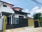 6 Bedroom Spacious Two Story House for Rent in Thalawathugoda