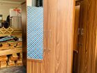 6×2.5 Ft Melamine cupboards with mirror