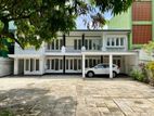 7 Bedroom House for Sale in Visakha Private Road Colombo 4