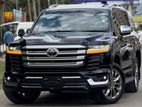 70% Easy Leasing / loan (7 Years)Toyota Land Cruiser Sahara V8 2015/2016