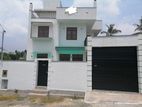 7.5 Perches with Brand New Upstairs House for Sale in Athurugiriya