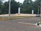 8 and 9 Perch lots in Hokandara for sale