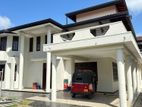 8 Bedrooms House for Rent Seeduwa Town Main Road Facing