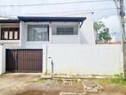 8 P Land with Old Two Story House for Sale in Colombo 05