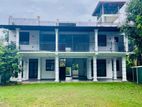 8 Room Hotel for Sale – Katunayake (Adiambalama) (EM127)