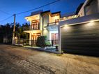 8 Vehicle Can Park / Bricks Walls Luxury House in Mattegoda (13 P)