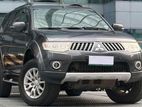 80% Easy Loan 12% ( 7 Years ) Mitsubishi Montero Sport 2012