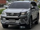 80% Easy Loan 12.5% ( 7 Years ) Toyota Fortuner 2017