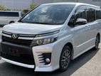 80% Easy Loan 13% ( 7 Years ) Toyota Voxy 2014