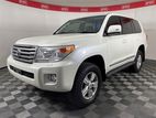 80% Toyota Land Cruiser Sahara V8 2015 12%