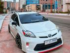 85% Car Loans වසර 7 කින් ගෙවන්න Toyota Prius 2014
