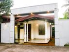 8.7 P With New Condition House for Sale Athurugiriya