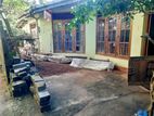 8P & Single Story House For Sale In Nawala