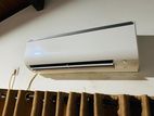 9000 BTU DAIKING Non Inverter Brand New Air Conditioner