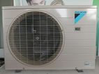 9000BTU Daikin Non Inverter Air Conditioner