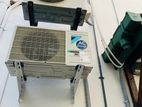 9000BTU Daikin Non Inverter Brand New Air Conditioner