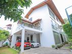 9000sqft Spacious House for Sale in Nugegoda