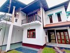 9.5 Perch With Spacious Beautiful Two Storey House In Batuwandara