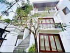 A Beautiful 3st super luxury house for sale in kotte
