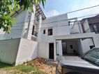 A Beautiful luxury house for sale in kotte