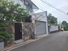 A Beautiful luxury property for sale in thalawathugoda